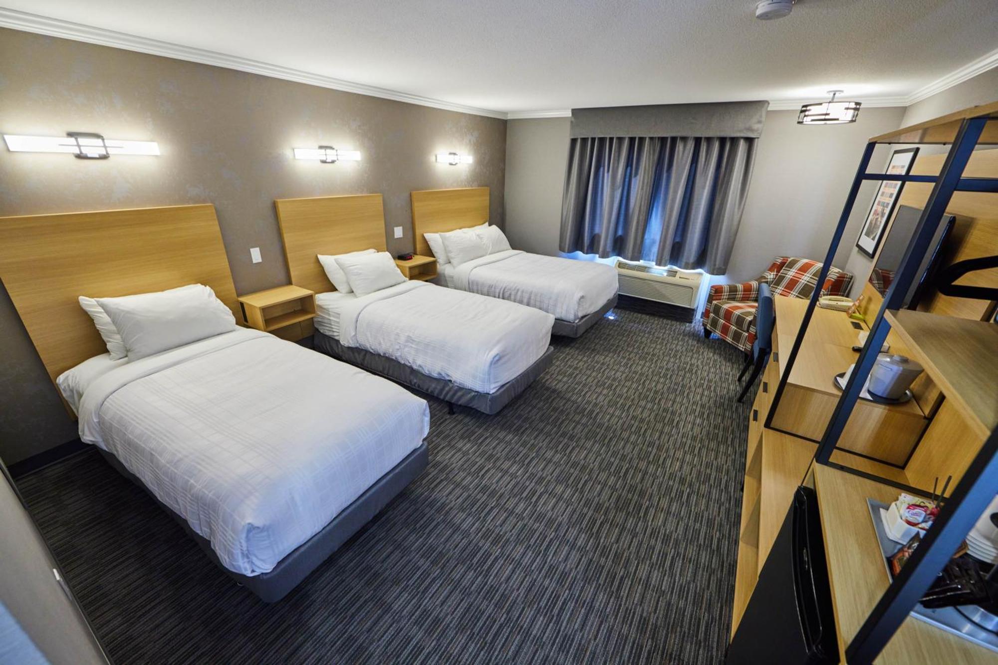 ג'ספר Mount Robson Inn מראה חיצוני תמונה